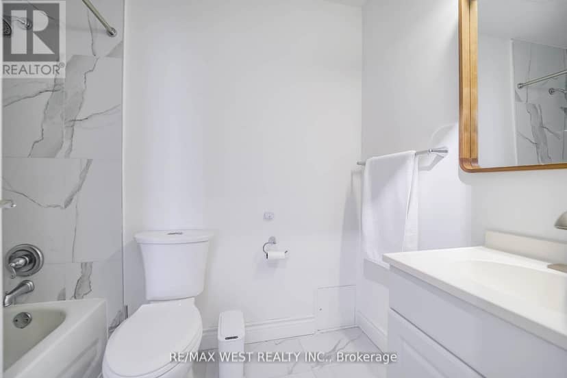 PH10 - 234 Albion Road, Toronto, photo 6