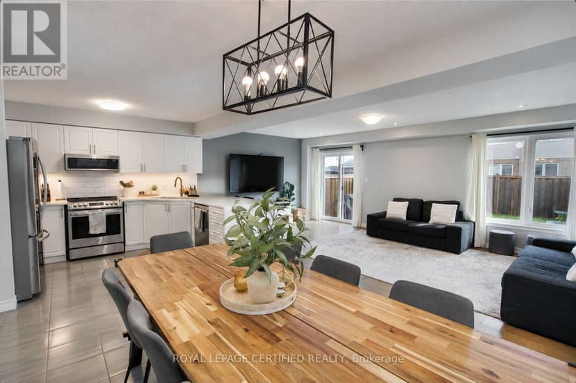 5 Bethune Avenue — photo 10 of 40