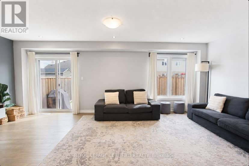 5 Bethune Avenue — photo 13 of 40