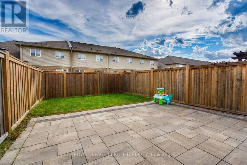 5 Bethune Avenue — photo 32 of 40