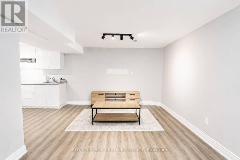 5 Bethune Avenue — photo 37 of 40