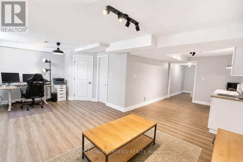 5 Bethune Avenue — photo 38 of 40