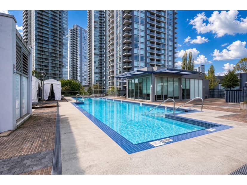 707 13750 100 AVENUE, Surrey, photo 2