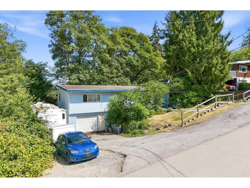 11333 96 AVENUE, Surrey, photo 2