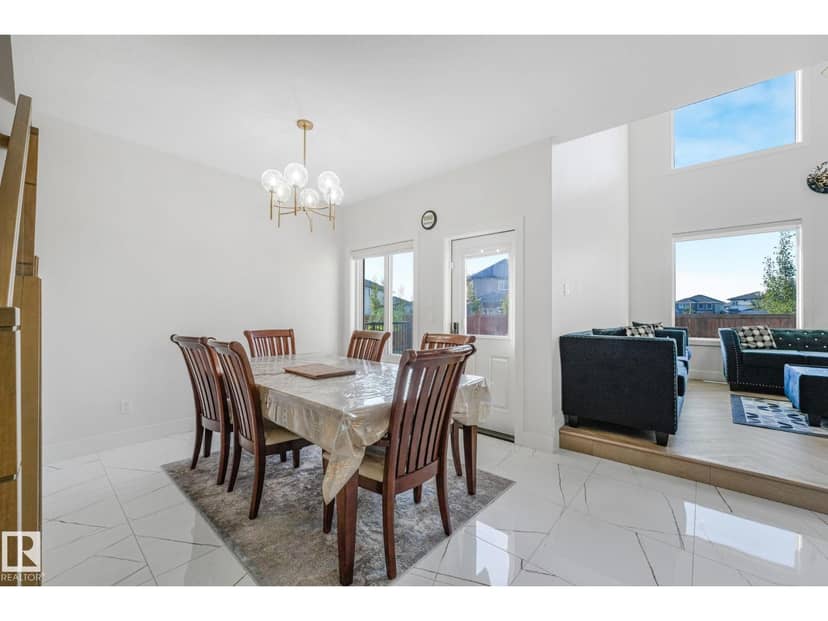 6608 51 AV — photo 15 of 40