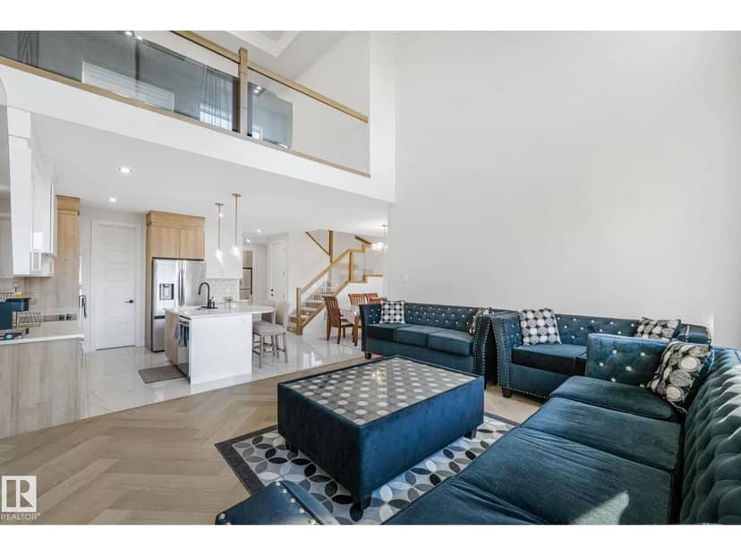 6608 51 AV — photo 23 of 40