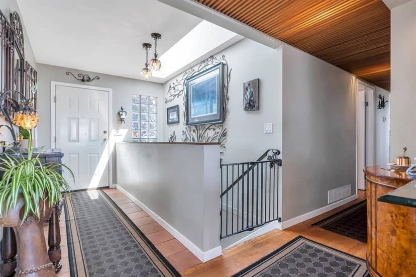 14810 Prospect Avenue, White Rock, photo 5