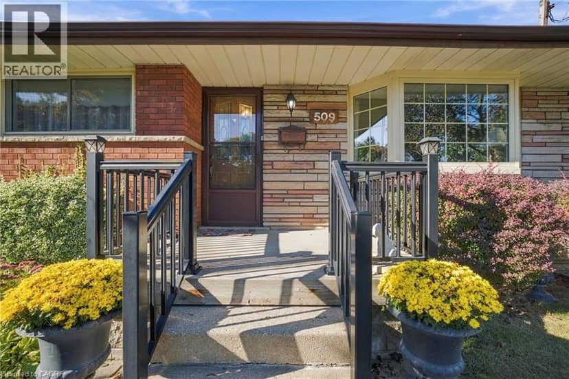 509 WALNUT Crescent, Burlington, photo 6