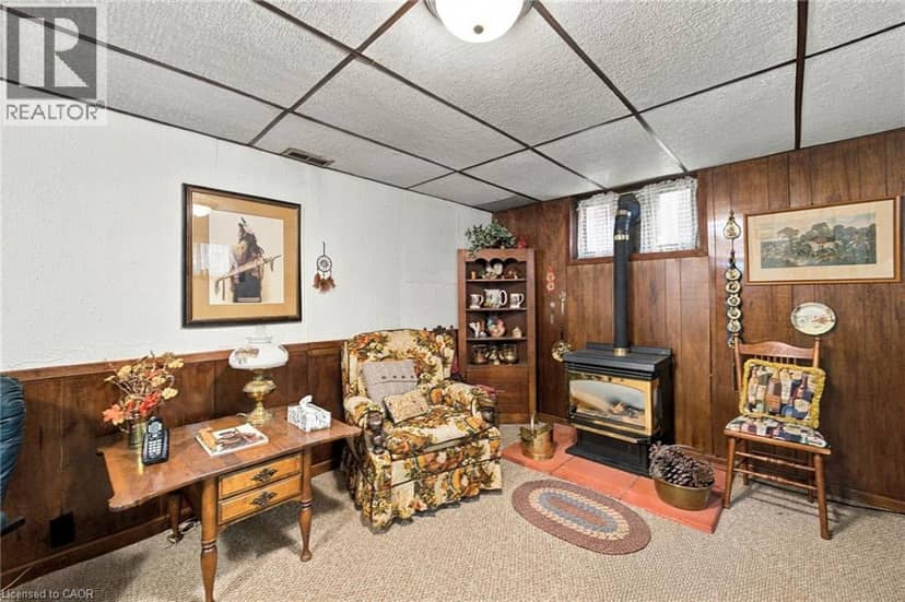 509 WALNUT Crescent — photo 37 of 40