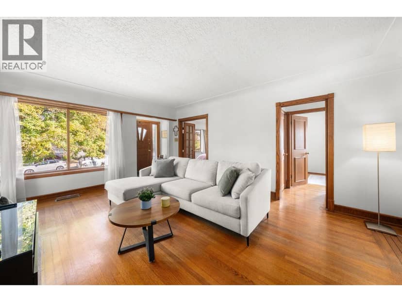 2554 Adanac Street, Vancouver, photo 6