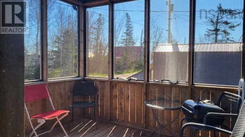 124 Red Cliff Drive, Seafoam, photo 5