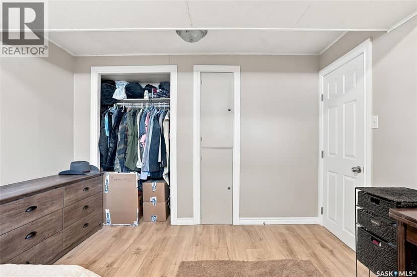 2518 Ewart AVENUE — photo 30 of 40