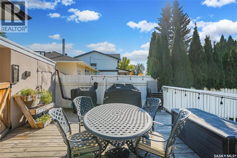 2518 Ewart AVENUE — photo 39 of 40