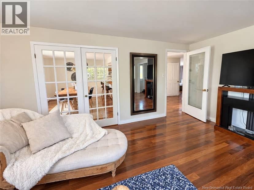 330 Westmount Boulevard — photo 9 of 40