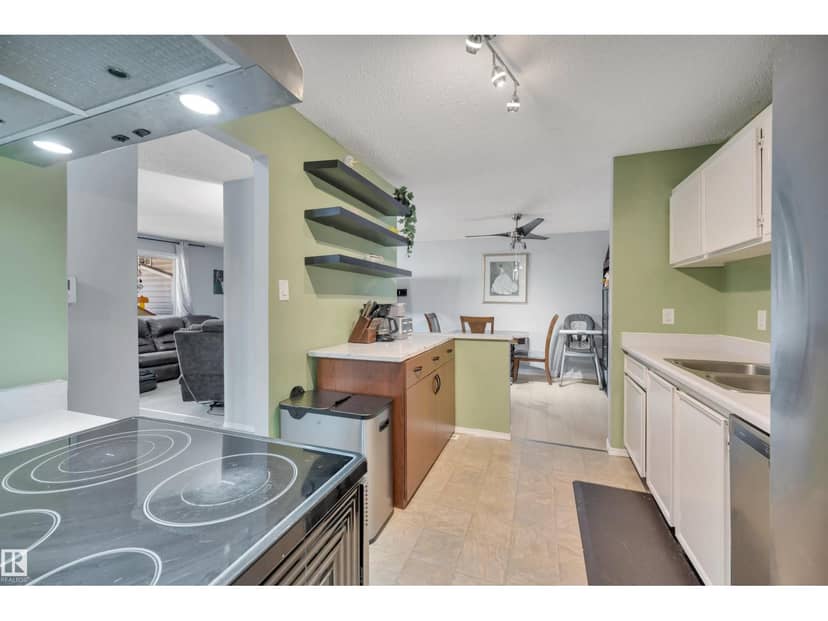 15017 26 ST NW — photo 21 of 37