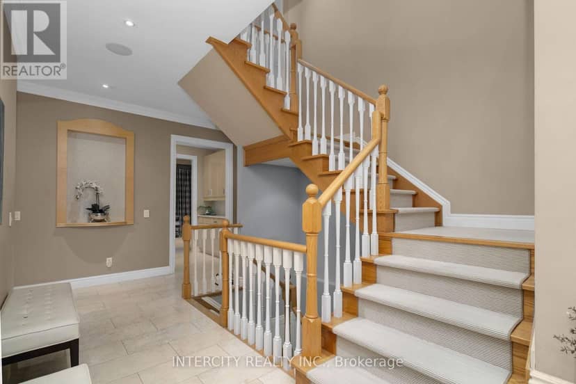59 Kimber Crescent — photo 22 of 40