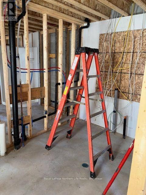 25 Meadow Wood Court — photo 17 of 25