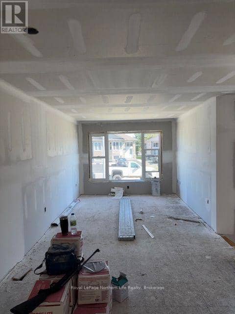 27 Meadow Wood Court — photo 10 of 35