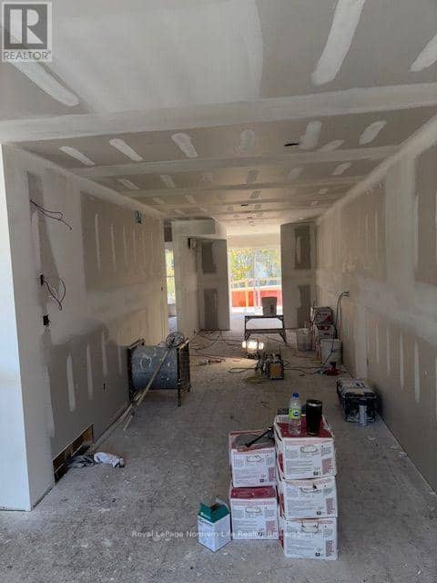 27 Meadow Wood Court — photo 11 of 35