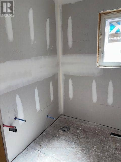 27 Meadow Wood Court — photo 18 of 35