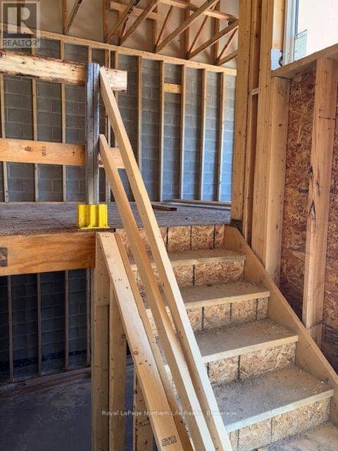 17 Meadow Wood Court — photo 4 of 27