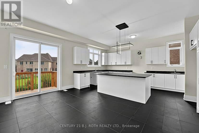 55 Sanford Circle — photo 10 of 40