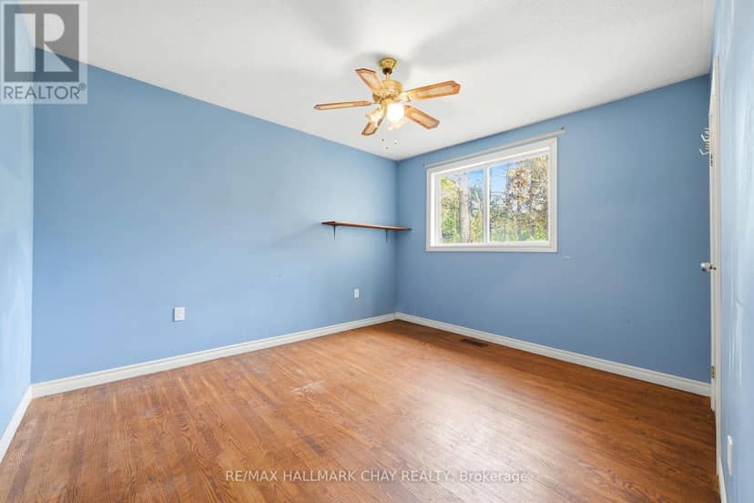 1213 Bayfield Street N, Springwater, photo 8