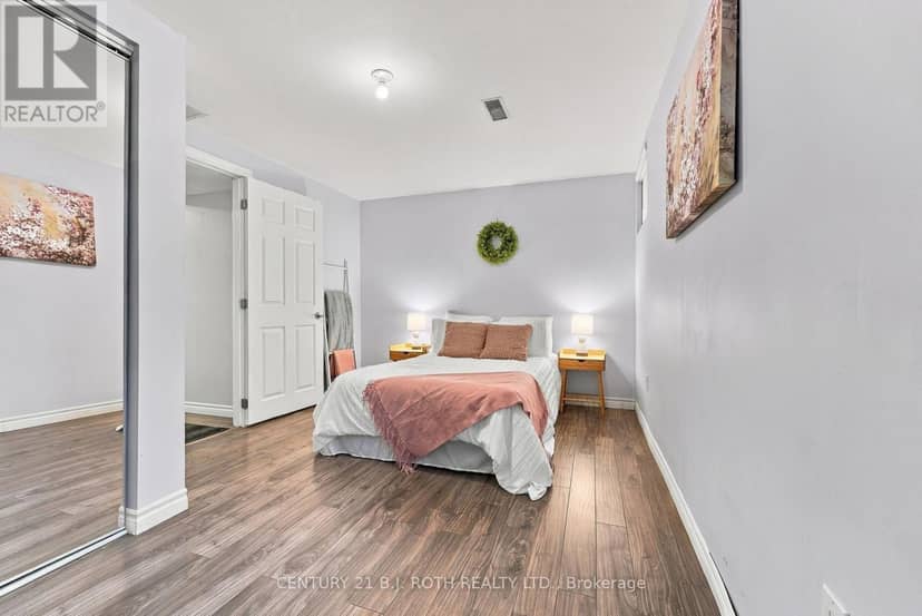 75 Courtney Crescent — photo 25 of 37