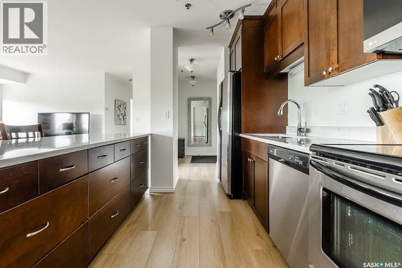 409 902 Spadina CRESCENT E — photo 10 of 40