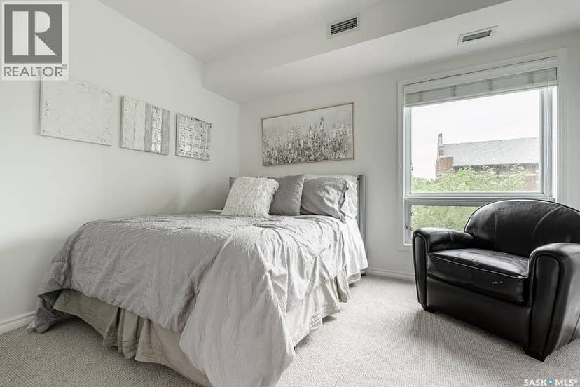 409 902 Spadina CRESCENT E — photo 27 of 40