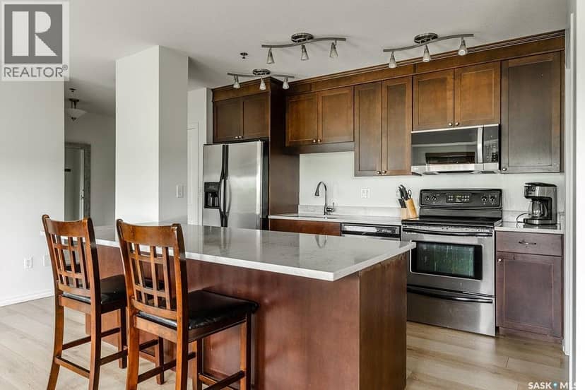 409 902 Spadina CRESCENT E — photo 9 of 40