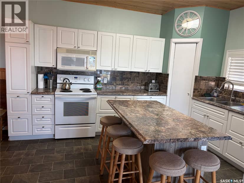 316 Lakeshore ROAD — photo 4 of 40