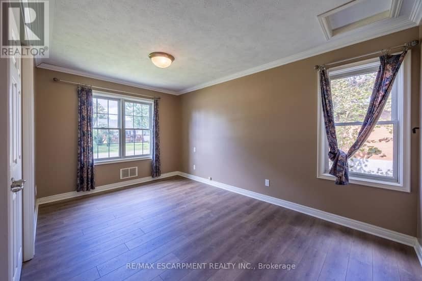 14 Carrick Street — photo 4 of 36