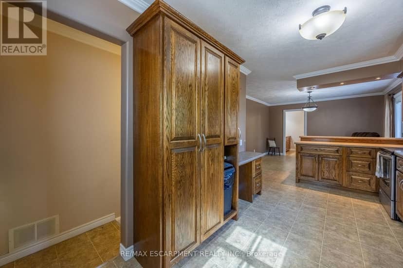 14 Carrick Street — photo 9 of 36