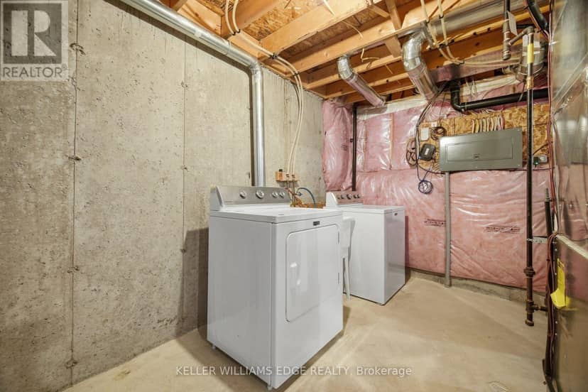 98 Bloom Crescent — photo 37 of 39