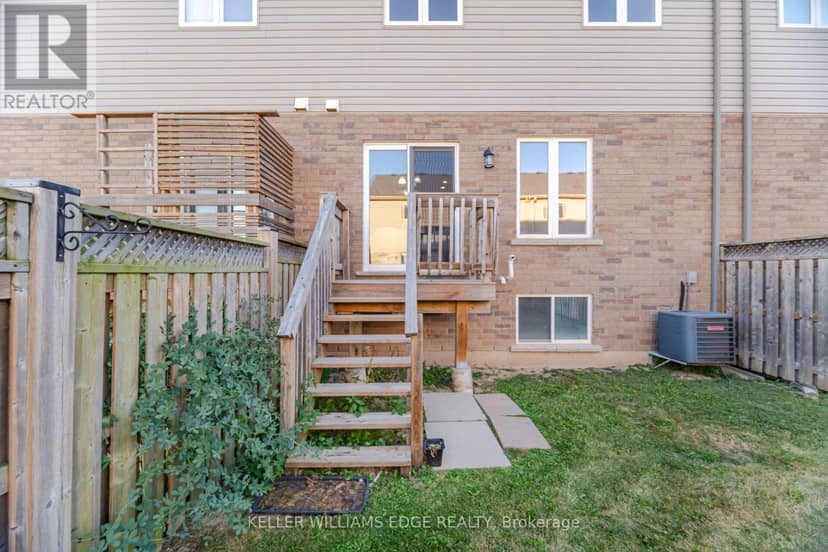 98 Bloom Crescent — photo 38 of 39