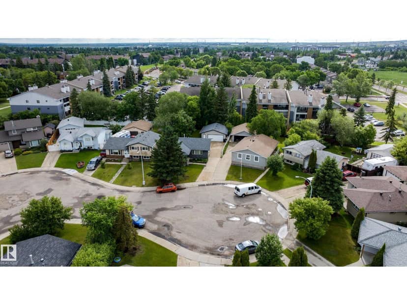 212 Homestead CR NW, Edmonton, photo 3