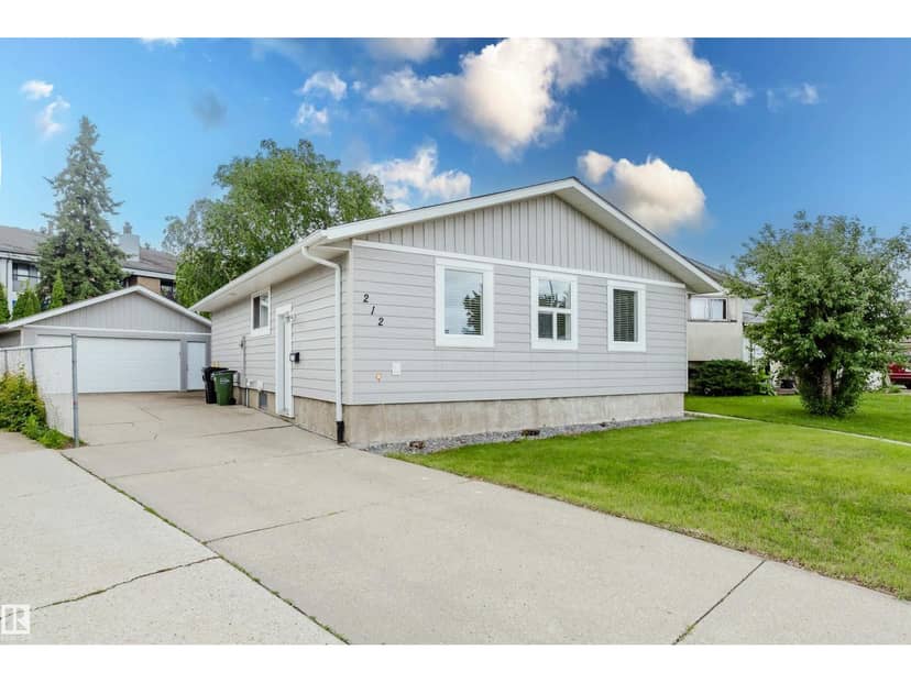 212 Homestead CR NW, Edmonton, photo 2