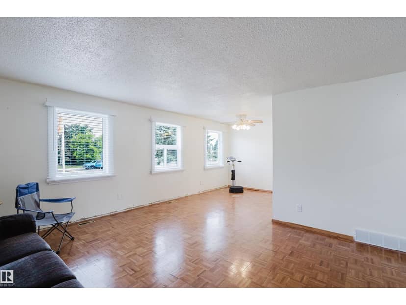 212 Homestead CR NW — photo 10 of 40