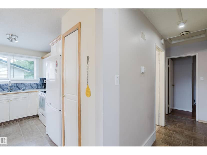 212 Homestead CR NW — photo 23 of 40