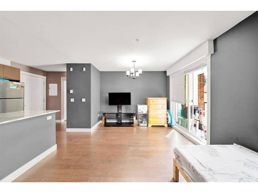201 13883 LAUREL DRIVE, Surrey, photo 6