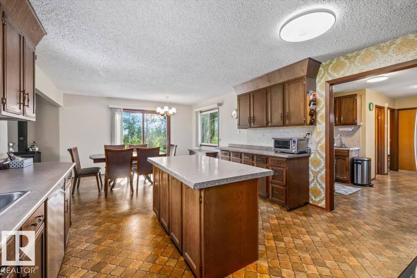22507 Twp Road 564 — photo 13 of 40