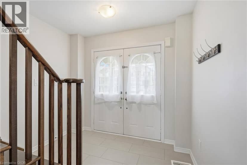 23 PATTERSON Drive, Caledonia, photo 5