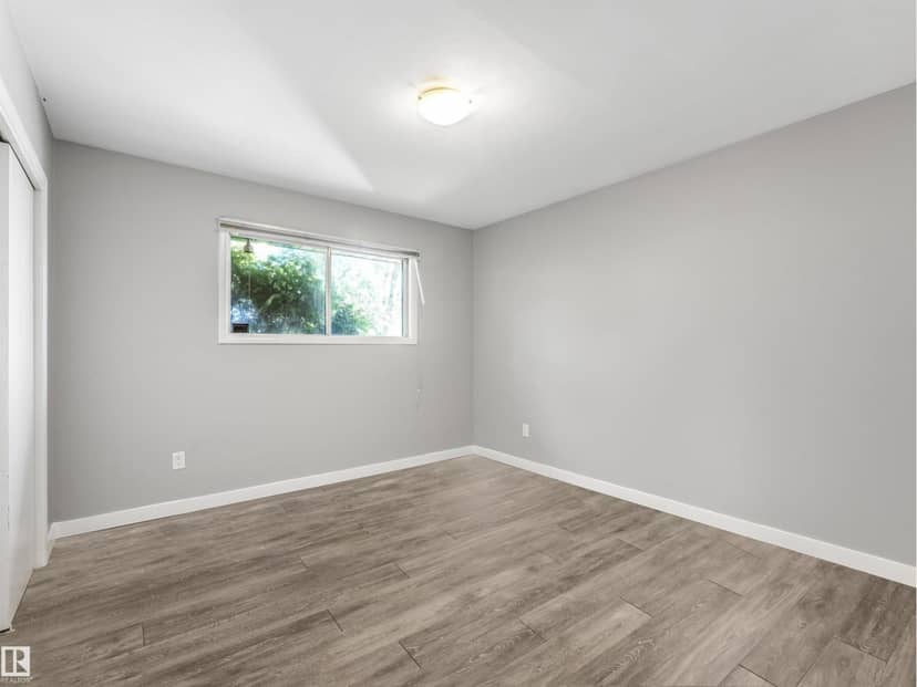 13540 110 ST NW — photo 9 of 40
