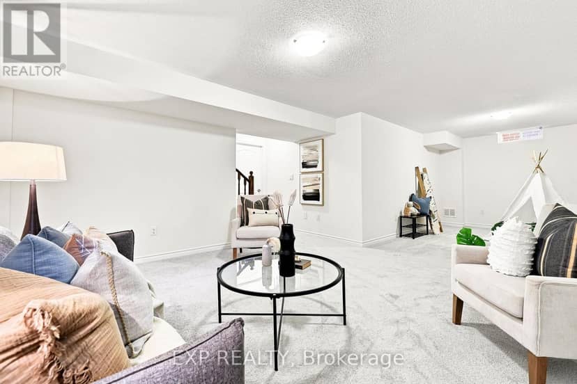 2144 Hallandale Street — photo 38 of 40