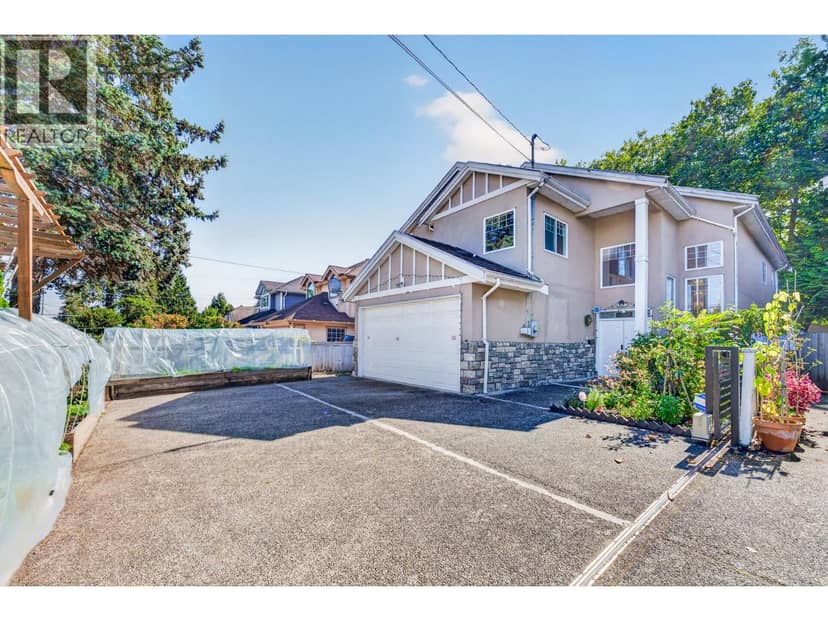 4682 BLUNDELL ROAD, Richmond