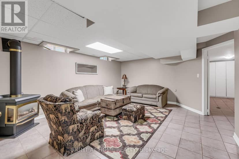 4516 Donegal Drive — photo 35 of 40
