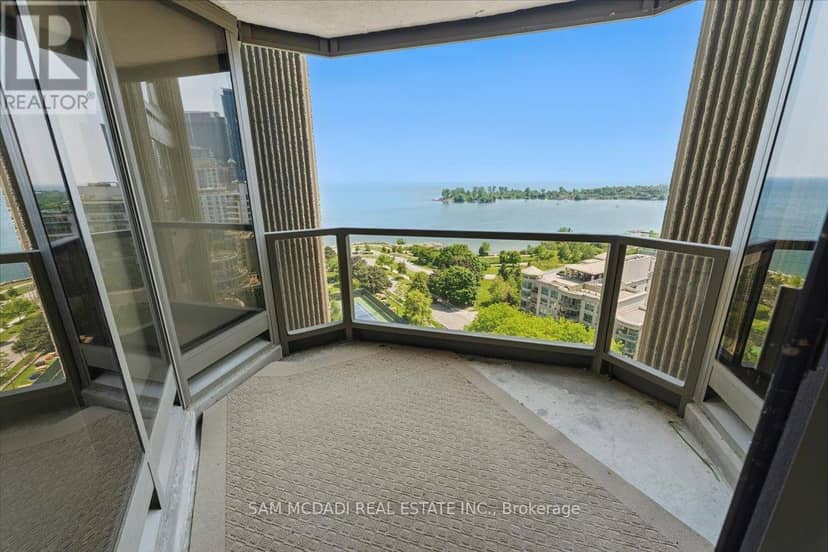 1605 - 2045 Lake Shore Boulevard W — photo 25 of 39