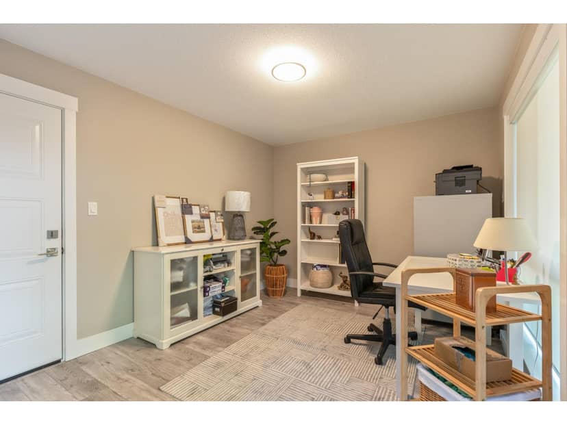 208 16488 64 AVENUE, Surrey, photo 3