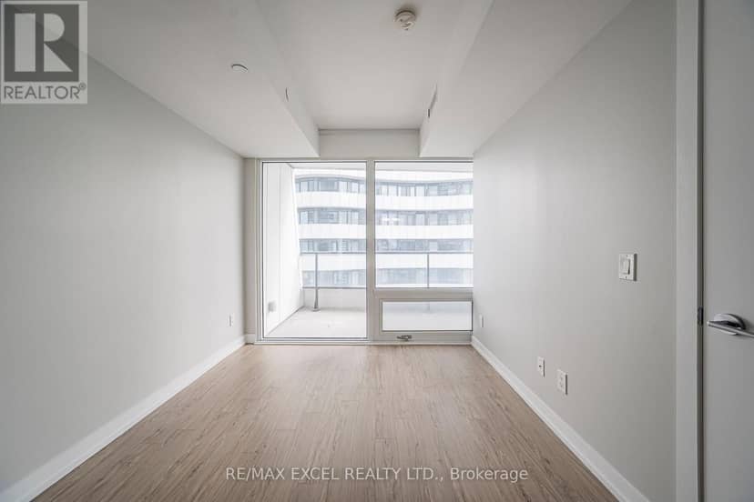3203 - 85 Wood Street — photo 17 of 40
